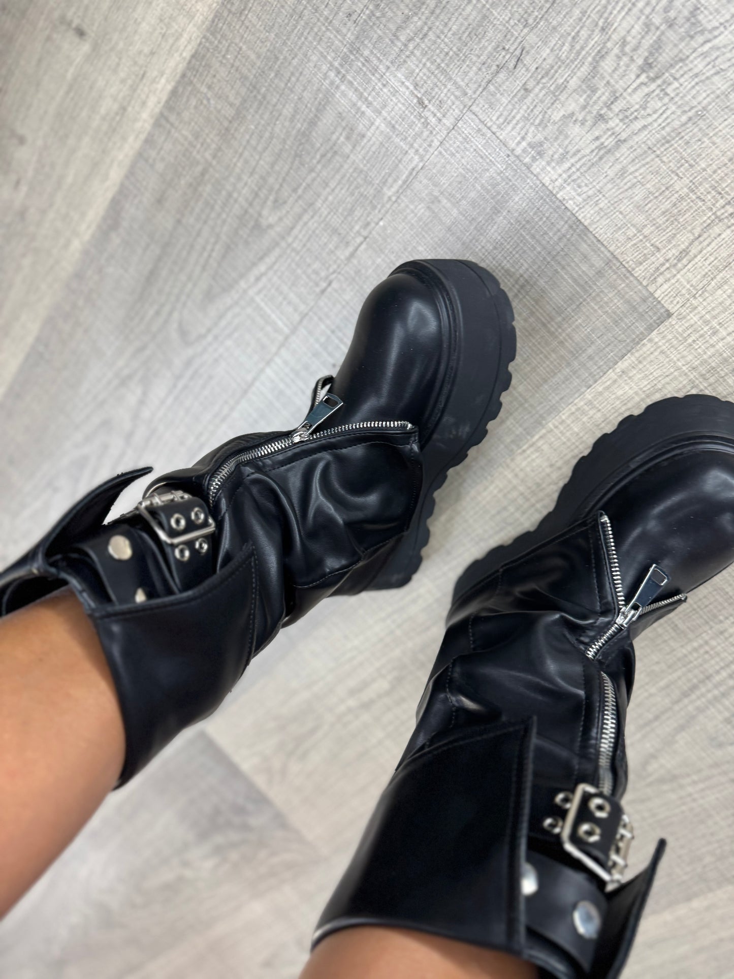 Stivale zip