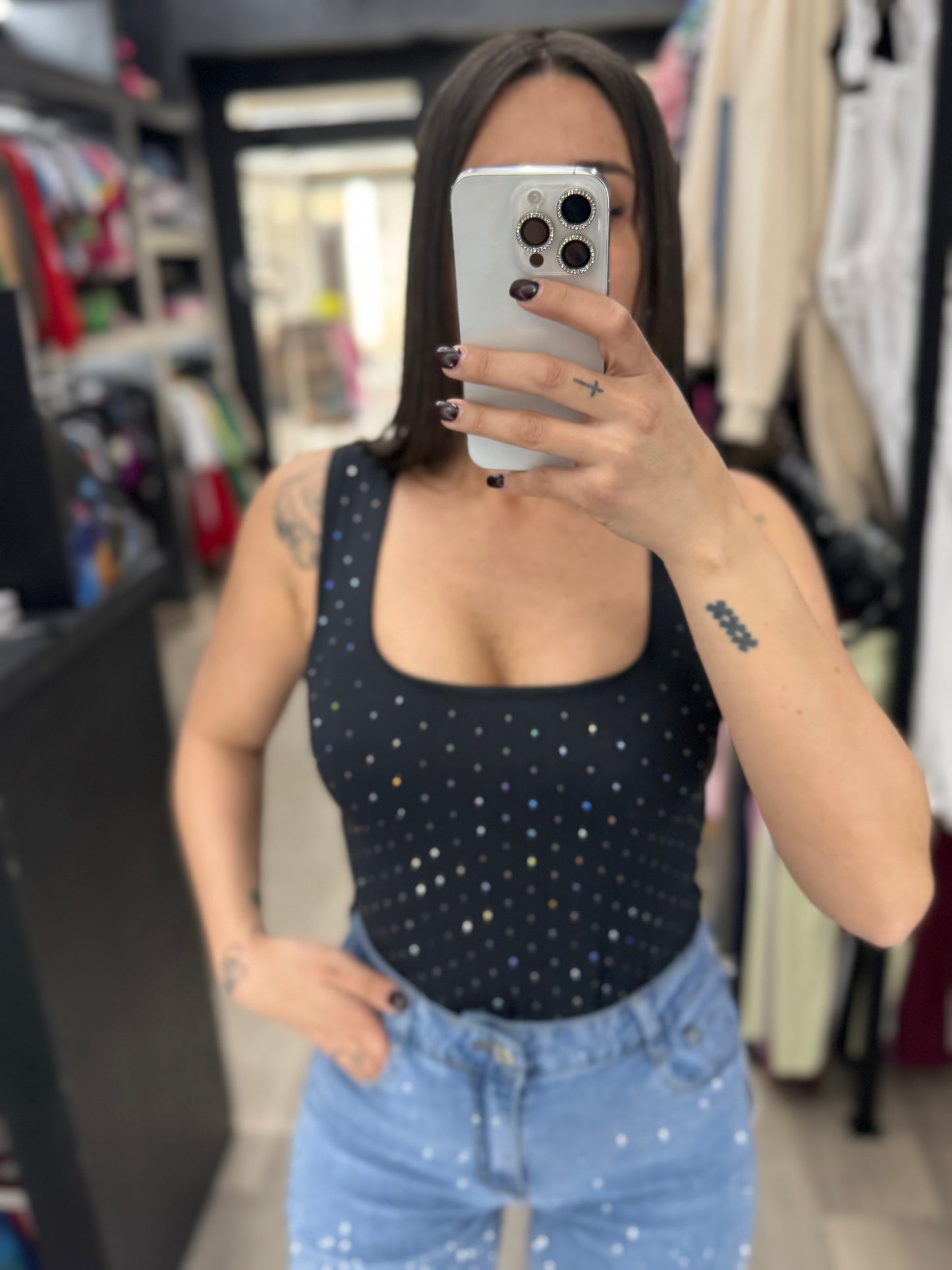 Body diamond 184